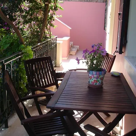 Despina's Daire *
